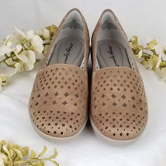 Escarpins Easy Spirit En Cuir, Taille 6.5 M, Talons Hauts - Occasion, Couleur Bleue